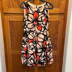 Just Taylor pleated dress with pockets